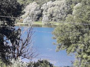 Φωτογραφία από το άλμπουμ του Gîte paisible avec 2 chambres et cour, au-dessus de la mairie, près de Langres - FR-1-611-22 σε Perrancey