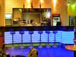 Salon ou bar de l'établissement Club Hotel Tiberias - Suites Hotel