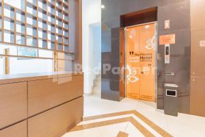 Foto Bandungis asuva majutusasutuse Hotel Alqueby near Kiara Artha Park Mitra RedDoorz galeriist