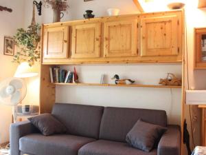 Posedenie v ubytovaní Maison de Vacances avec Mezzanine et Terrasse, à 900m de la Plage - 6 Couchages ! - FR-1-229-806
