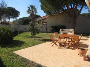 Zdjęcie z galerii obiektu Villa Saint-Cyprien, 4 pièces, 8 personnes - FR-1-106-33 w mieście Saint-Cyprien