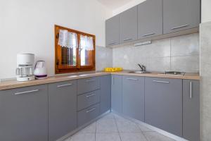 Küche/Küchenzeile in der Unterkunft Garden apartment