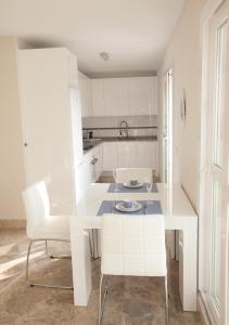 Fotografia z galérie ubytovania Almerimar Porto Fino - Appartement de luxe, vue mer v destinácii Almerimar