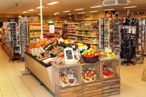 Supermarket nebo jiné obchody v  prázdninového domu nebo okolí