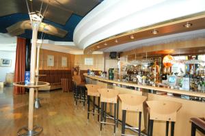 Lounge nebo bar v ubytování Hotel Meerane