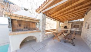 Gallery image of Villa Nuelle in Tílisos +32 photos