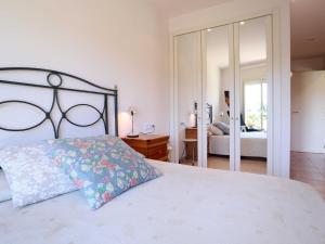 Posteľ alebo postele v izbe v ubytovaní Duplex Vall d'aro F32076