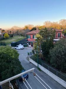 a parking lot with a skateboard in a parking lot at Casa Vittoria in Venice-Lido