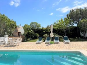 Piscina en o cerca de Finca Manel