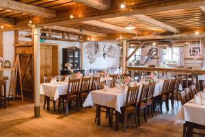 Restaurace v ubytování Beim Huber in Linden