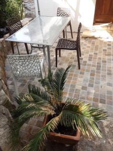Patio nebo venkovní prostory v ubytování Studio apartman Tomi - seaview