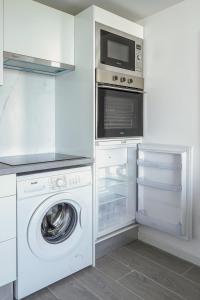Kuchyň nebo kuchyňský kout v ubytování Amazing spacious 1 bedroom flat with Ocean view, 311, Ponderosa
