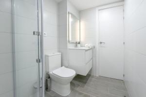Koupelna v ubytování Amazing spacious 1 bedroom flat with Ocean view, 311, Ponderosa