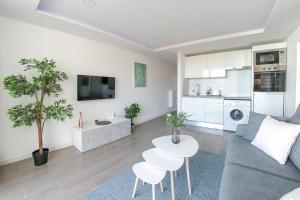 Fotografie z fotogalerie ubytování Amazing spacious 1 bedroom flat with Ocean view, 311, Ponderosa v destinaci Playa Fañabe + 37 fotografií