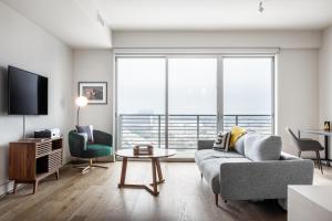 Gallery image of Mint House Dallas - Victory Park in Dallas +19 photos