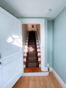 Fotografie z fotogalerie ubytování Phillips Academy Andover Two-Bedroom Apartment and Free Parking v destinaci Andover