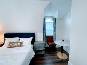 Fotografie z fotogalerie ubytování Phillips Academy Andover Two-Bedroom Apartment and Free Parking v destinaci Andover