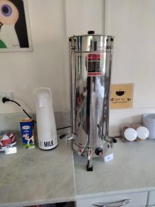 Comodidades para preparar café e chá em Pousada Klein