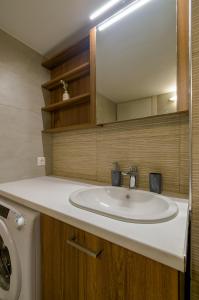 Kép Nice 1BD apartment close to metro station Ampelokipoi szállásáról Athénban a galériában