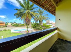 Parveke tai terassi majoituspaikassa Incrivel casa com piscina em Ilheus na Bahia
