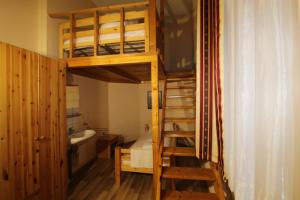 Postel nebo postele na pokoji v ubytování Hotel Elegia am Kurfürstendamm