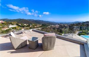 Nespecifikovaný výhled na hory nebo výhled na hory při pohledu z prázdninového domu + 35 fotografií