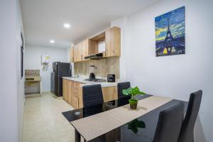 Virtuvė arba virtuvėlė apgyvendinimo įstaigoje increible apartamento con hidromasajes