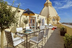 Balkón nebo terasa v ubytování The Westin Excelsior, Rome