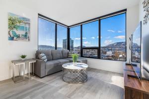 Gallery image of Brand New Luxury Downtown Near the Beach #10 in Kelowna