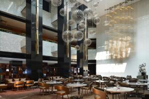 Restaurace v ubytování Radisson Collection Hotel, Yangtze Shanghai