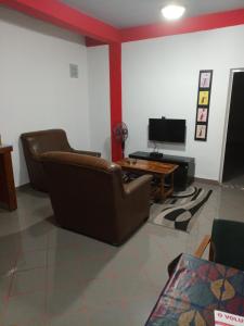 TV a/nebo společenská místnost v ubytování HOTEL BADINCA Alojamento Low Cost in Bissau avenida FRANCISCO MENDES