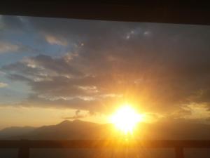 Sunrise o sunset na nakikita mula sa hotel o sa malapit