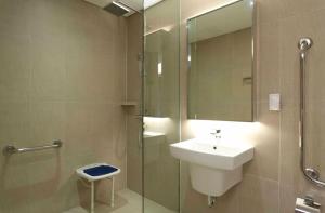 Łazienka w obiekcie Days Hotel by Wyndham Seoul Myeongdong