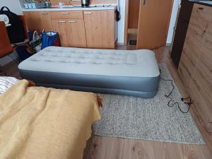 Posteľ alebo postele v izbe v ubytovaní Apartmán Sedmička Horec