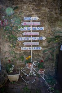 Galería fotográfica de La Roseraie en Lodève 79 fotos más