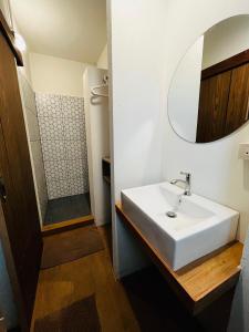 Koupelna v ubytování 103 condominium2 cnx