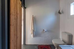 O baie la Farmstay at the Goat Shed Cottage, Spinlea Farm