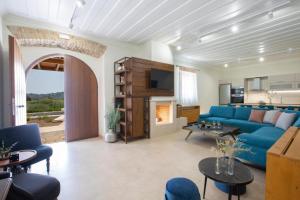 Posedenie v ubytovaní Luxury Villa Happynest