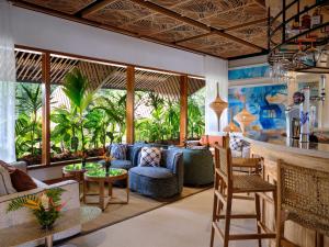 Posezení v ubytování laïla, Seychelles, a Tribute Portfolio Resort