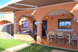 Budova, kde se apartmán nachází + 37 fotografií