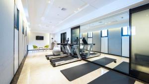 Fitness centrum a/nebo fitness zařízení v ubytování Atour Hotel Three Lanes and Seven Alleys Fuzhou