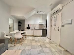 Kuchyňa alebo kuchynka v ubytovaní Apartamentos Realejo Granada Centro 3000
