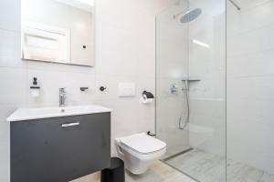 Ein Badezimmer in der Unterkunft Cavtat Old School