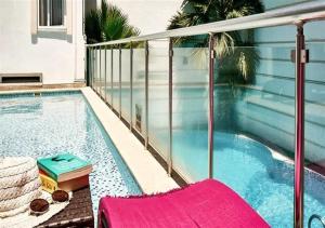 Bazén v ubytování Arbatt Marmaris Hotel nebo v jeho okolí