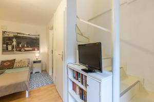 TV a/nebo společenská místnost v ubytování Apartment Stella