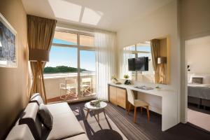 TV/Unterhaltungsangebot in der Unterkunft Remisens Hotel Albatros-All inclusive