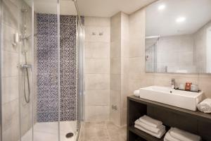 Ein Badezimmer in der Unterkunft Remisens Hotel Albatros-All inclusive