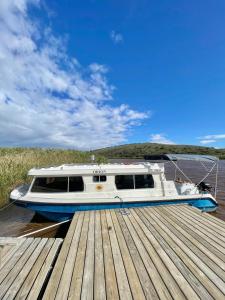 Galeri foto Houseboats - Living The Breede - Valid Skippers License compulsory di Malgas