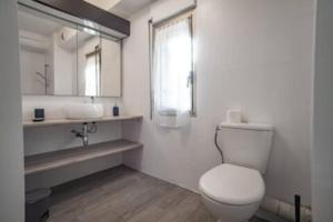 Zdjęcie z galerii obiektu Studio dans belle résidence parking et piscine w Nicei