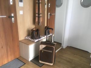 Zdjęcie z galerii obiektu Apartament Marine Holiday Elbląg - winda -Parking w HALI GARAŻOWEJ -GRATIS -Business stays w Elblągu